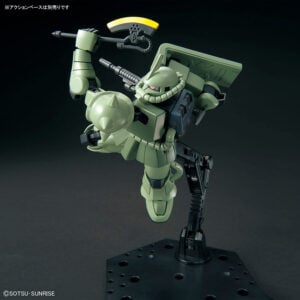 いかにも痛そうな左肩のトゲトゲだけど…。「HG 1／144 ザクII」（BANDAI SPIRITS）　(C)創通・サンライズ