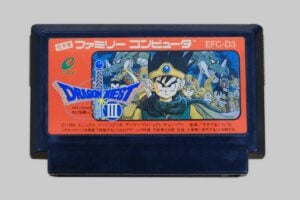 「ぼうけんのしょ」が消えないよう、そーっと使っていたファミコンソフト『ドラクエ3』（マグミクス編集部撮影）