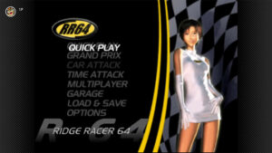 YouTube任天堂公式チャンネル公開動画より、『Ridge Racer 64』プレイ画面。彼女がシリーズのイメージキャラクター「永瀬麗子」