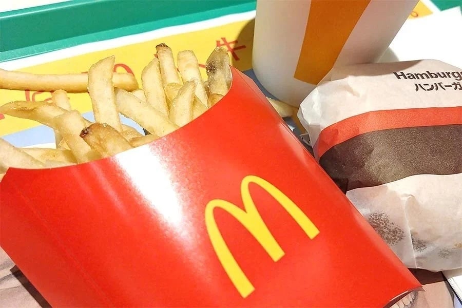 フェティッシュ様　ロナルド・マクドナルド カフリンクス2種類（各2個ずつ） マクドナルド「二人が帰ってくる」←誰？ 17個の絵文字は「喫茶