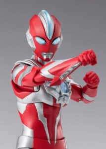 『ウルトラマンオメガ』のフィギュア「S.H.フィギュアーツ ウルトラマンオメガ」（BANDAI）　(C)円谷プロ