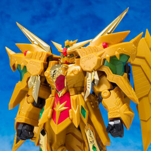 「元祖SDガンダムワールド 黄金神スペリオルカイザー/太陽神ゴッドカイザー 2大神コンパチブルセット」(BANDAI SPIRITS)より、「黄金神スペリオルカイザー」 (C)創通・サンライズ