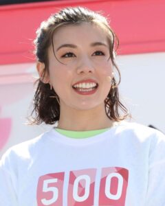 仲里依紗さん（2019年4月撮影、時事）