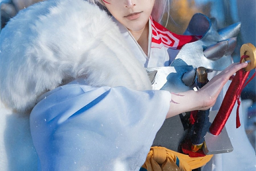 美しすぎ…高橋留美子『犬夜叉』“殺生丸”の美麗コスプレイヤーに