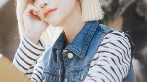 『ドラゴンボール』人造人間18号に扮する「跳兎（とと）」さん（X：@toto_ototo）／写真提供：「跳兎（とと）」さん