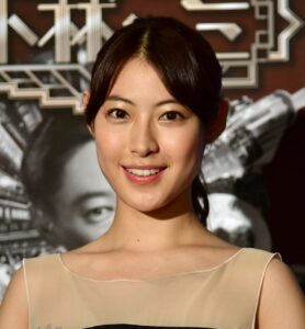 瀧本美織さん(2015年8月、時事通信フォト)