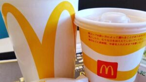 コラボ限定カップが話題