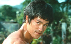 ブルース・リーにとって初の主演映画となった 『ドラゴン危機一発』　(C)2010 Fortune Star Media Limited. All Rights Reserved.