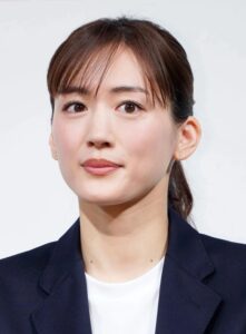 綾瀬はるかさん(2021年2月、時事通信フォト)