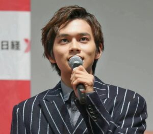 北村匠海さん（2020年11月、時事通信フォト）