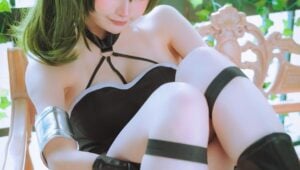 『葬送のフリーレン』「ユーベル」に扮する「とうか」さん(X:@Tohka_cos)/写真提供:「とうか」さん