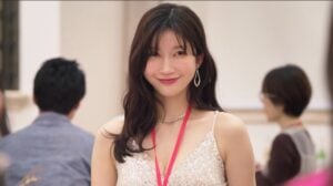 女優業でも活躍中の小倉ゆうかさん。画像はショートドラマアプリ「BUMP」の作品『浅はかなシンデレラたちの婚活大戦争』に出演した際の姿