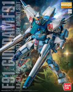 特徴的な背面武装「ヴェスバー」を構えた姿「MG 1/100 ガンダムF91 Ver.2.0」(BANDAI SPIRITS) (C)創通・サンライズ
