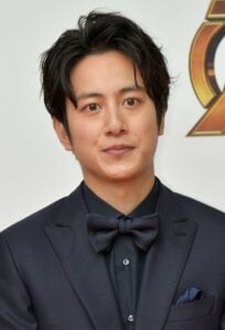 溝端淳平さん（2018年4月、時事通信フォト）